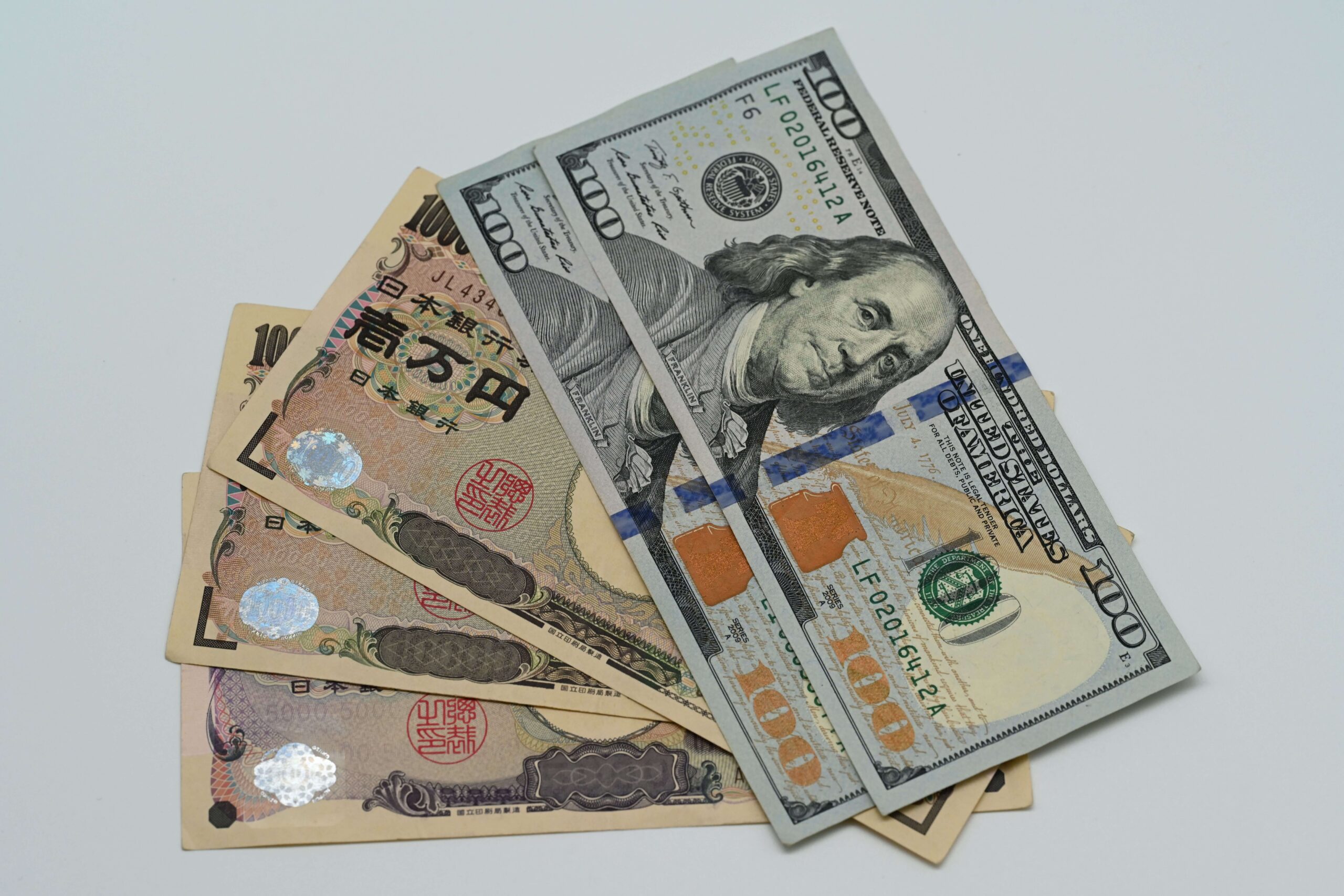Japanese yen recovers above 162 as USD/JPY rebounds amid Bank of Japan intervention speculation