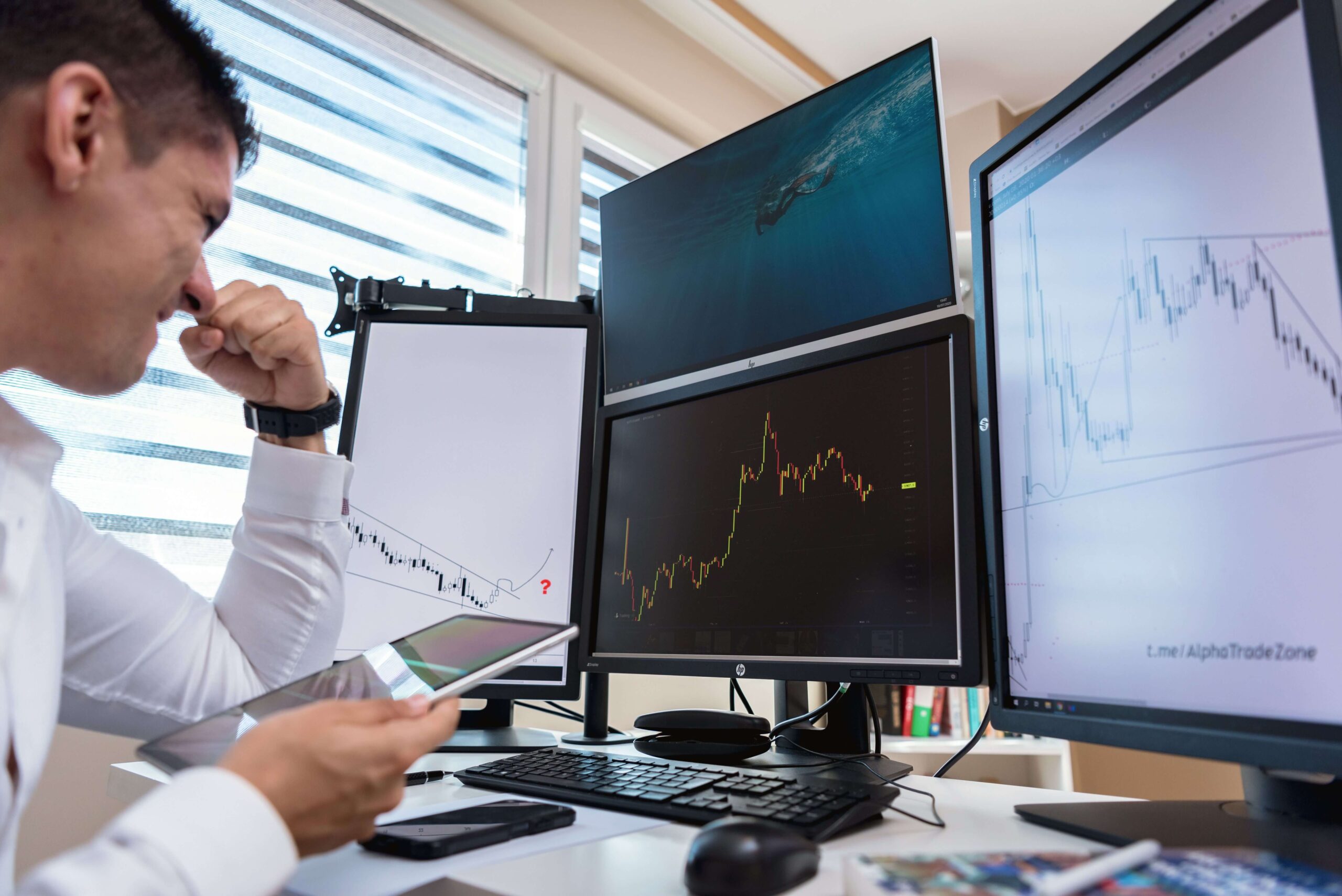 MicroStrategy Bitcoin sale leads to Q2 loss as investors watch stock reaction