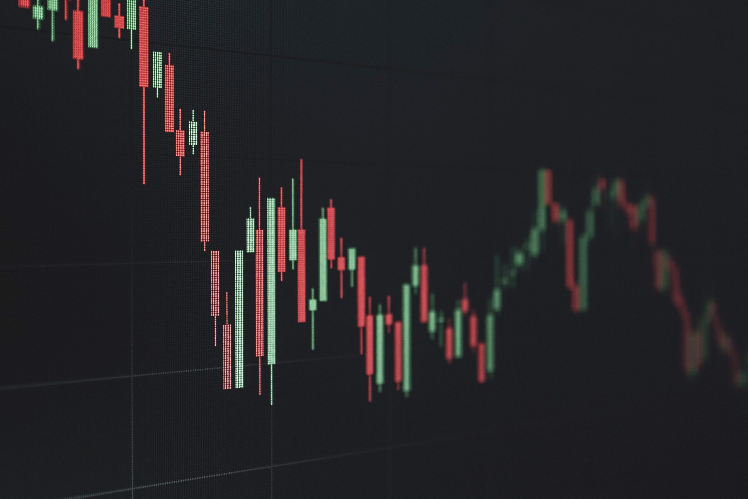 Nasdaq falls as semiconductor stocks decline after renewed US-Iran tensions